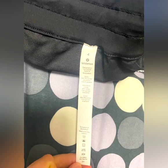 Lululemon Tracker Shorts - Picture 2 of 3